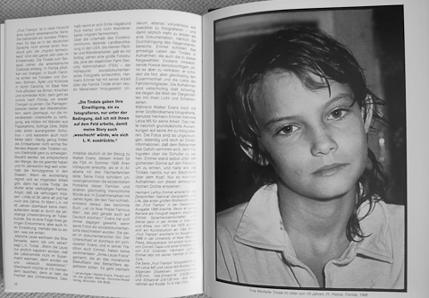 In Leica Fotografie International 8.89 habe ich eine Bildstrecke veröffentlicht und einen Text zum Projekt geschrieben - hier die letzte Doppelseite mit Tina im Alter von 10 Jahren, 1986.